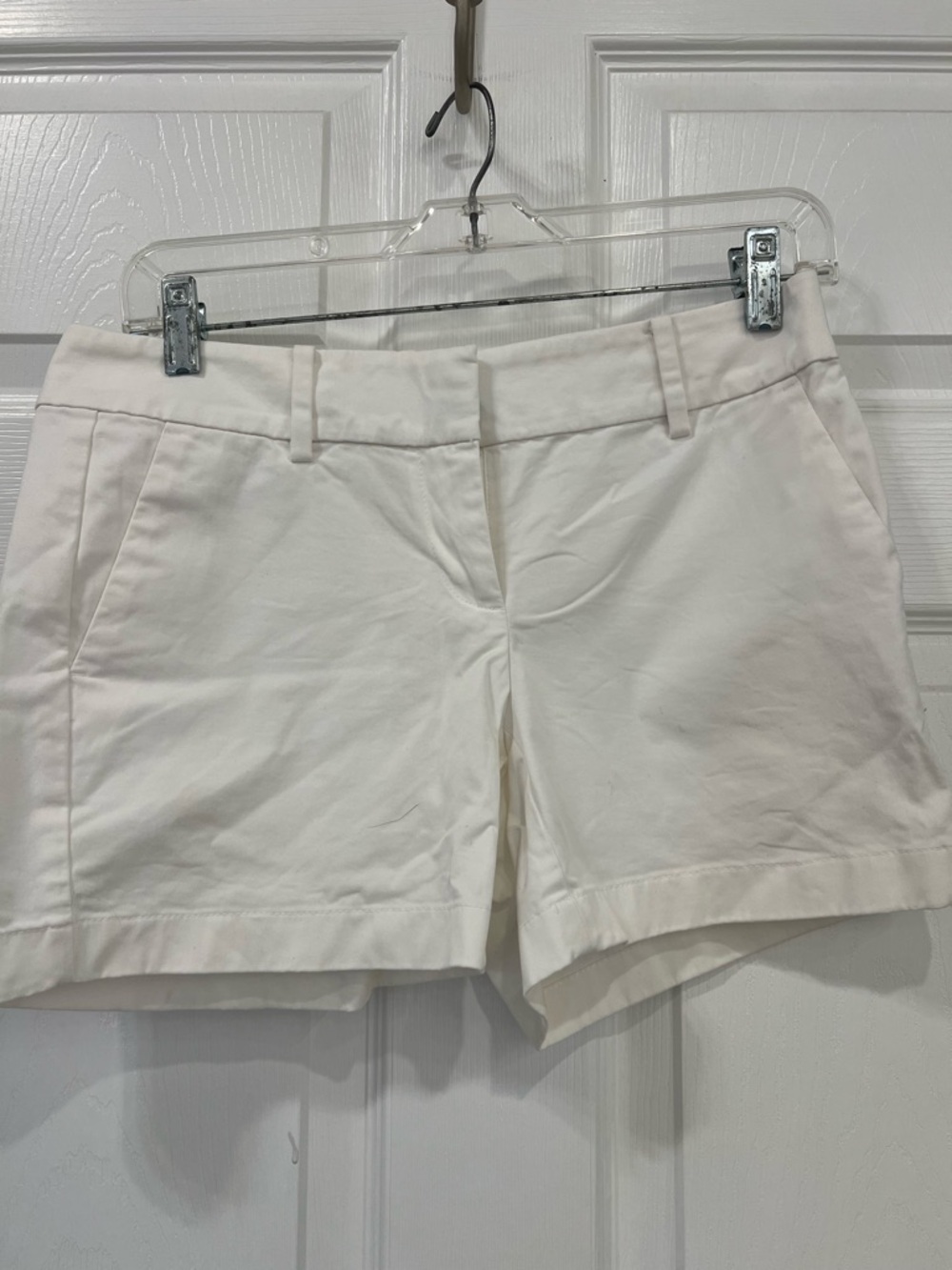 Women's White casual Pull-On Shorts